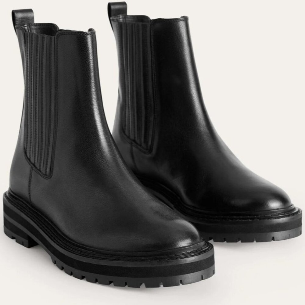 Boden Sadie Chunky Chelsea Boots - Black Calf Leather Sz.7.5/38